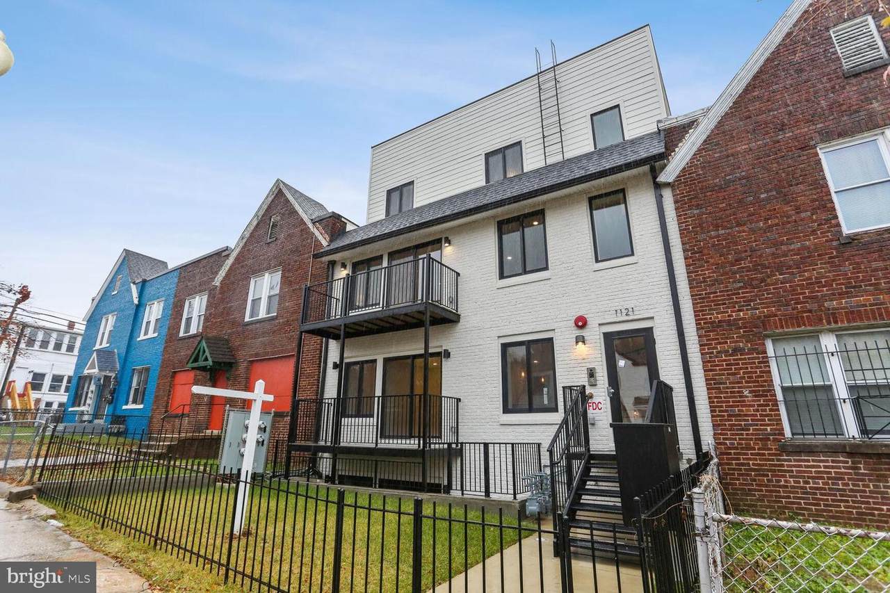 1121 Penn Street - Photo 1