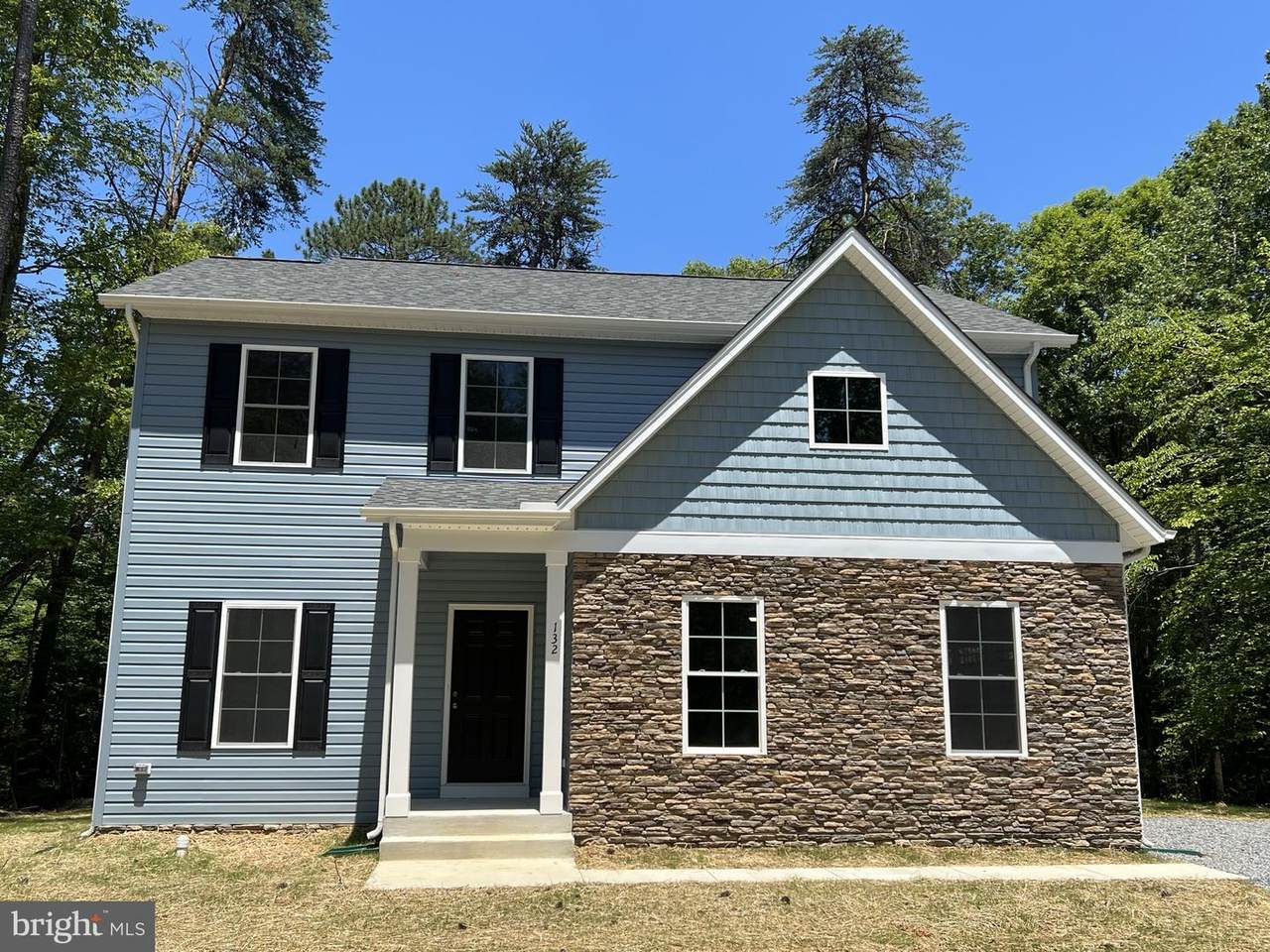 401 Woodlyn Drive - Photo 1