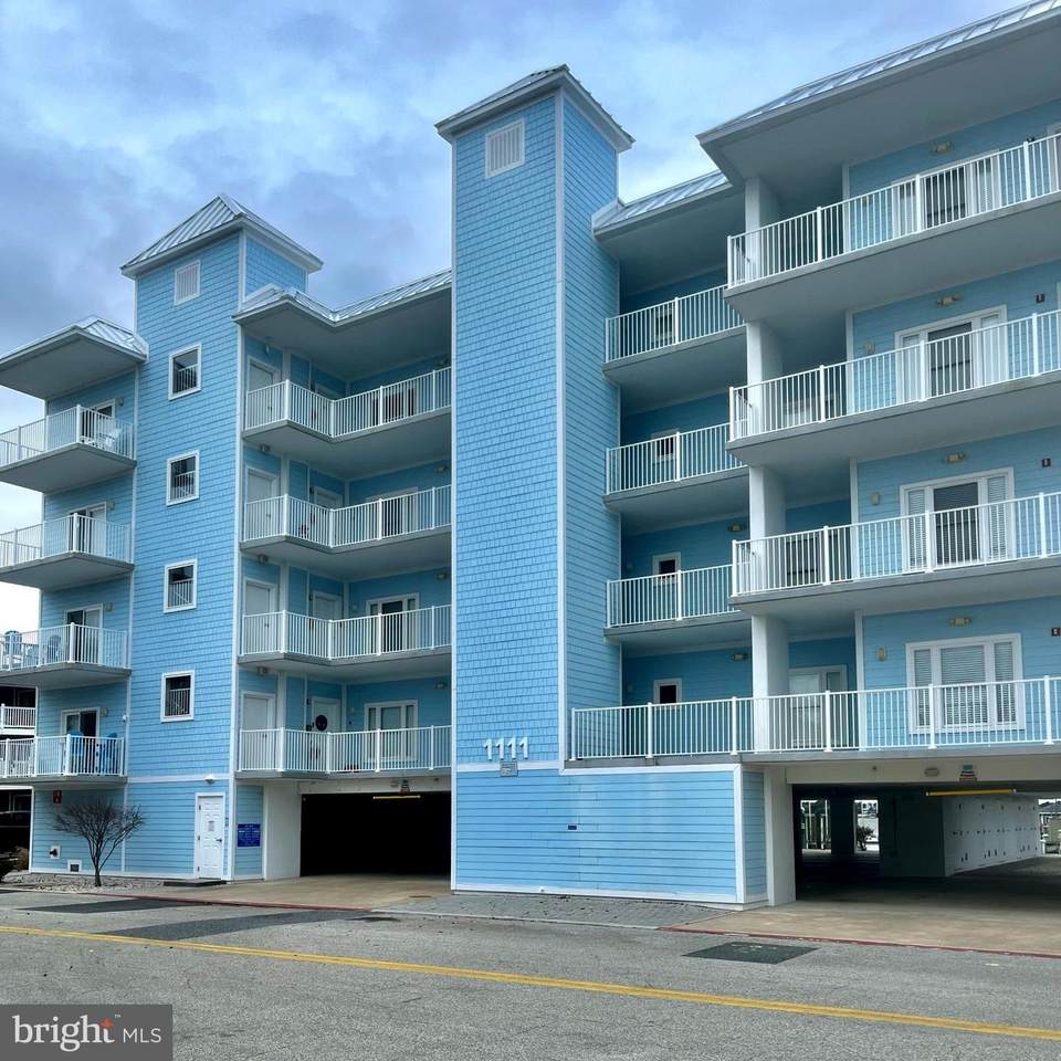 1111 Edgewater Avenue - Photo 1
