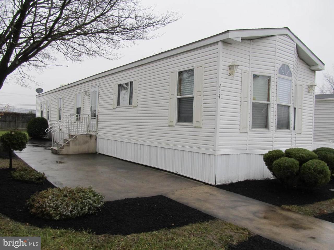 214 Jefferson Drive - Photo 1