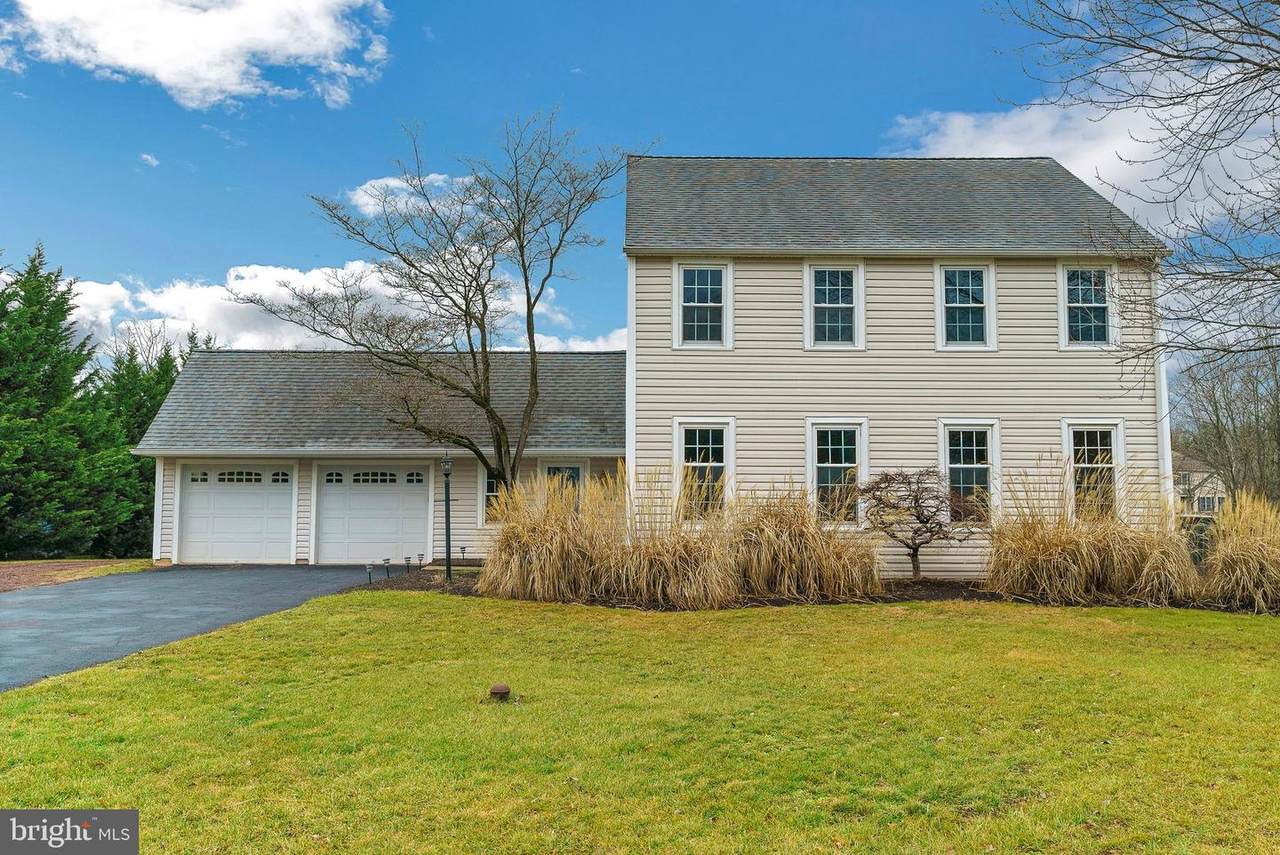 632 Conestoga Lane - Photo 1