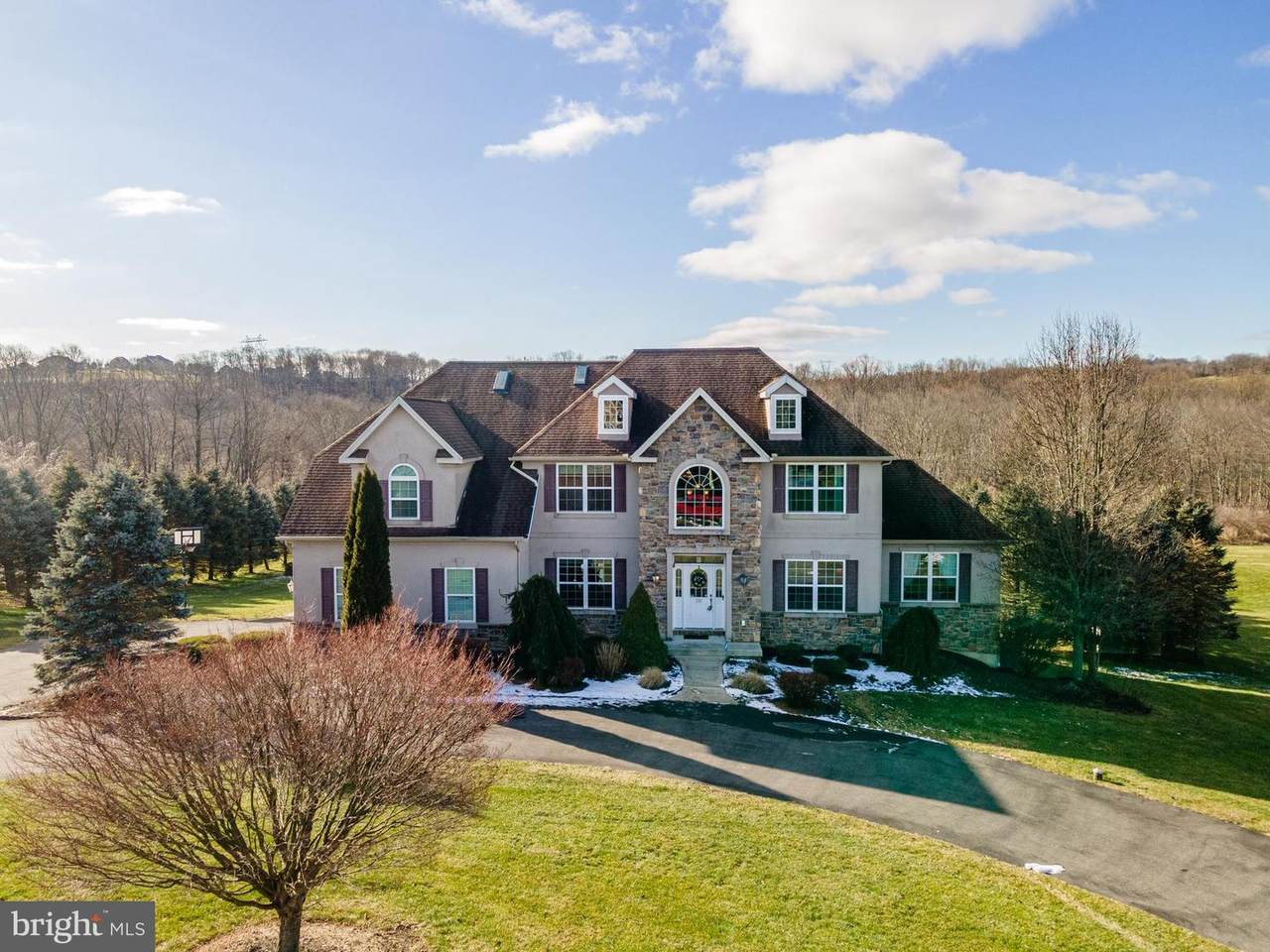 110 Fox Ridge Drive - Photo 1