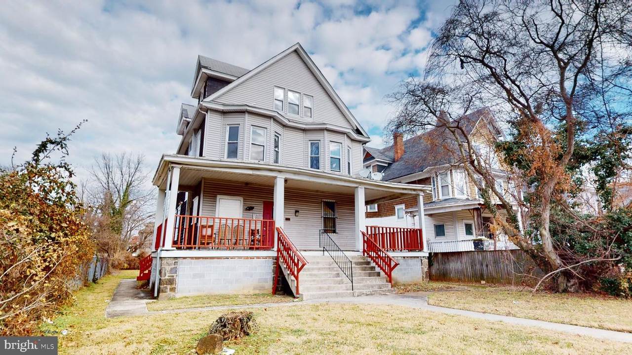 3011 Garrison Boulevard - Photo 1