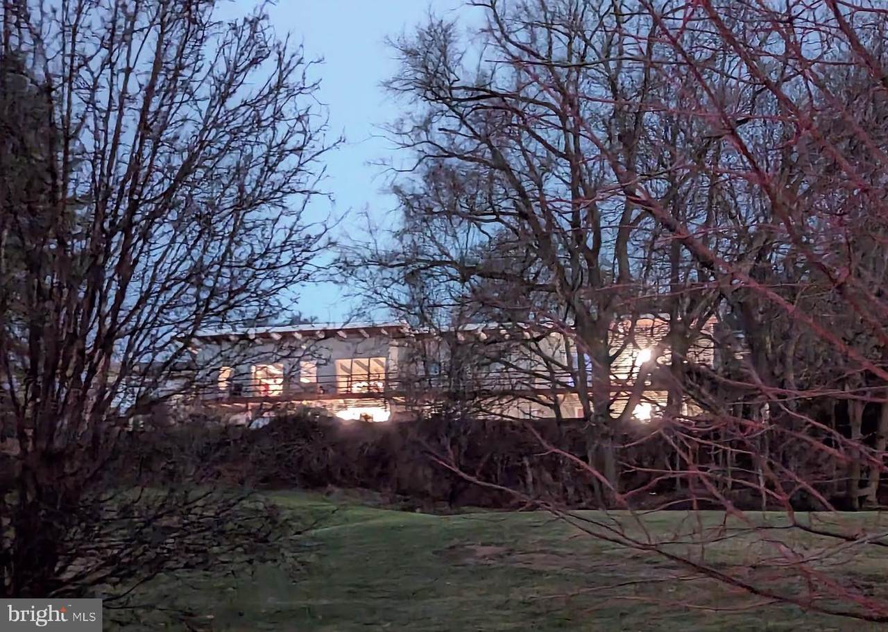 5 Crescent Drive - Photo 1