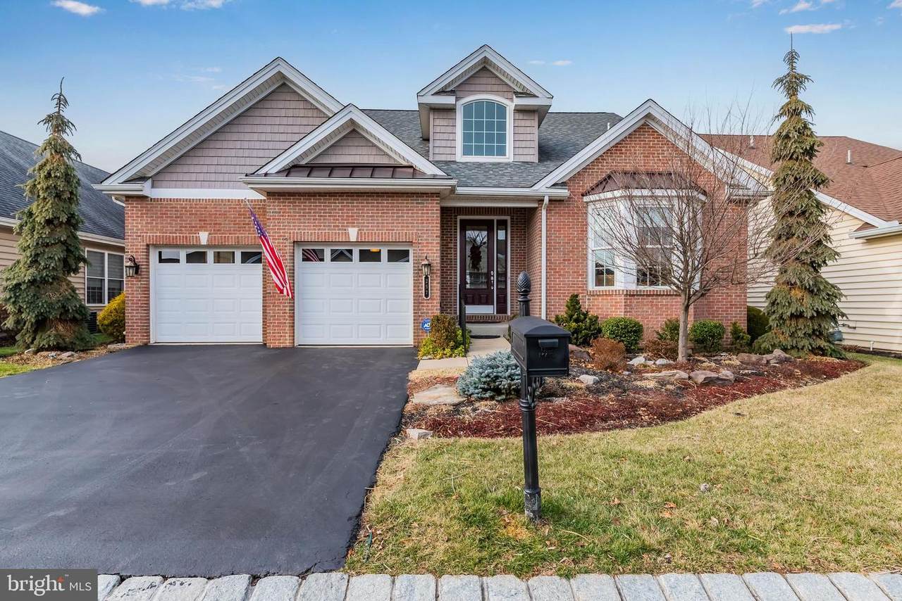 257 Colonial Drive - Photo 1