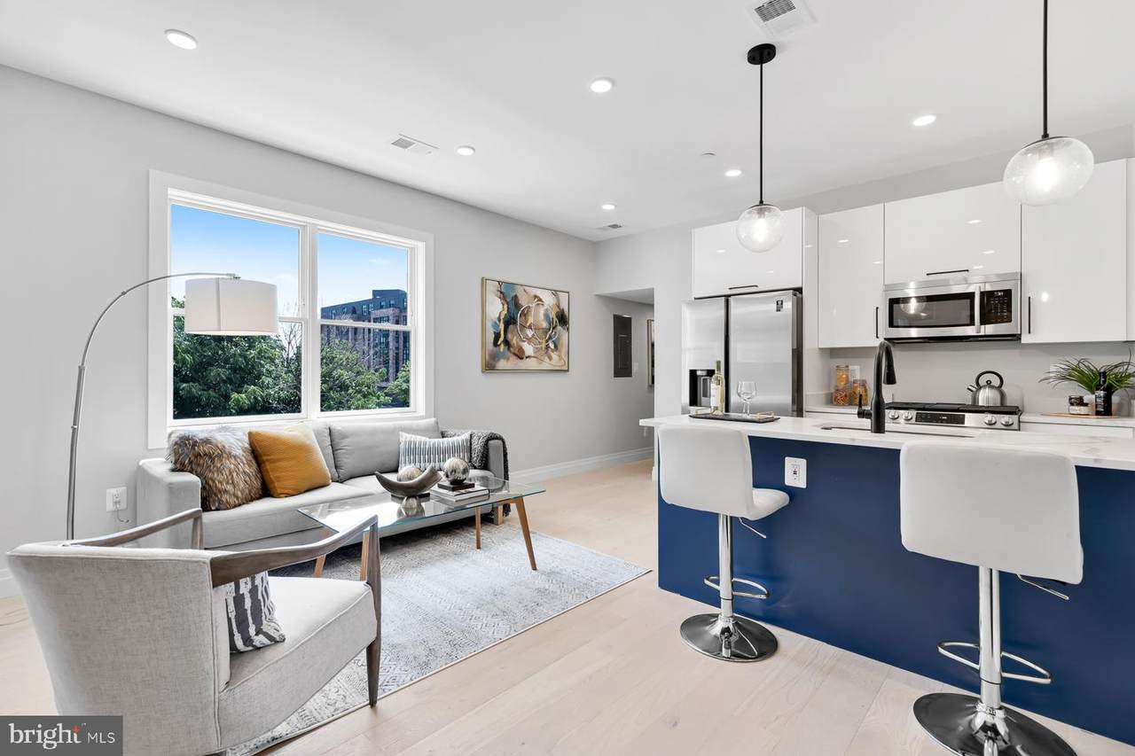 1102 Staples Street - Photo 1