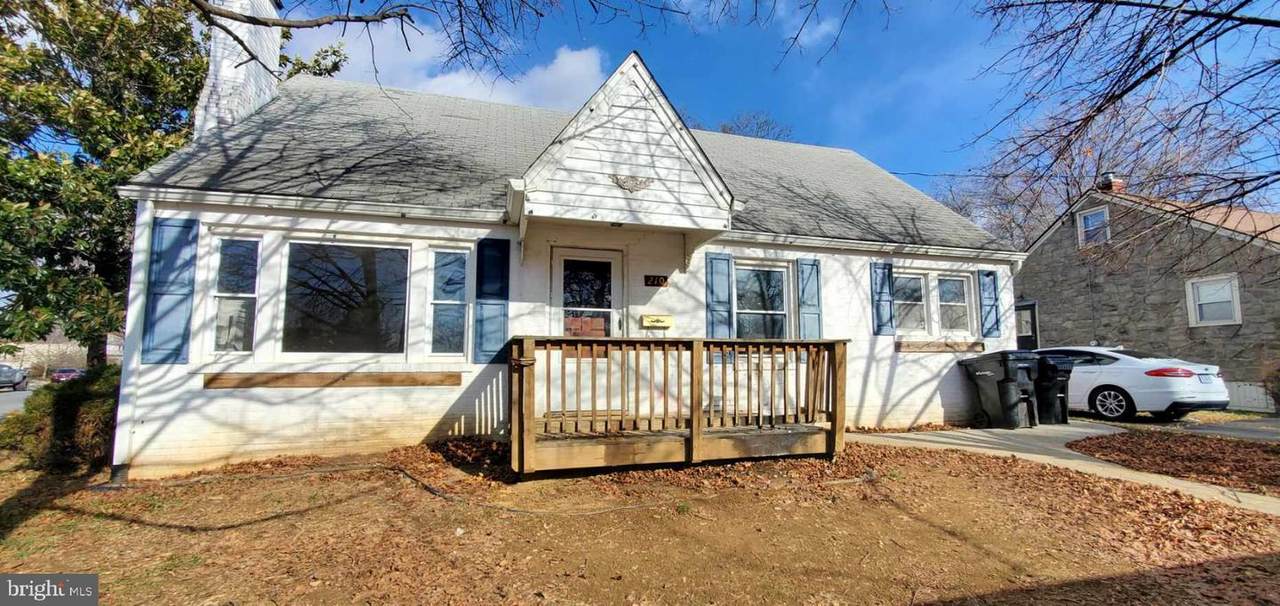 210 Bellview Avenue - Photo 1