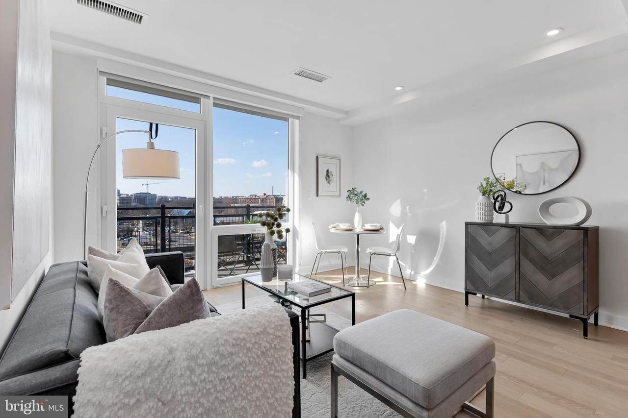 37 L Street - Photo 1