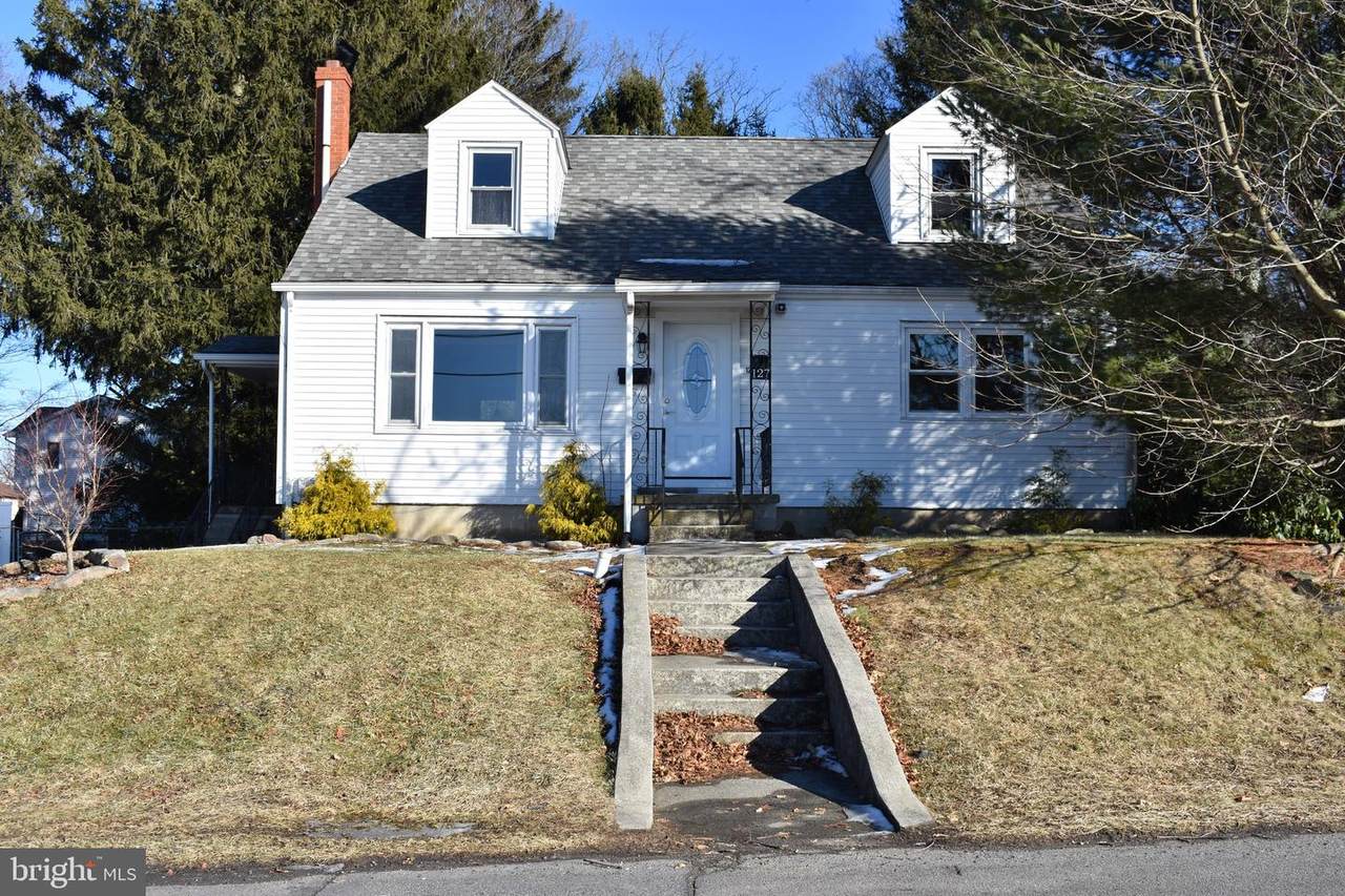 127 Line Street - Photo 1