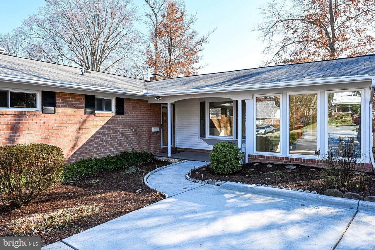 5513 Southampton Drive - Photo 1