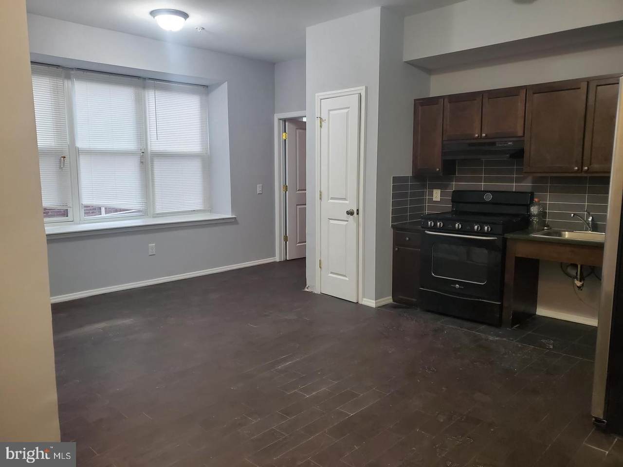 5052-54 Walnut Street - Photo 1