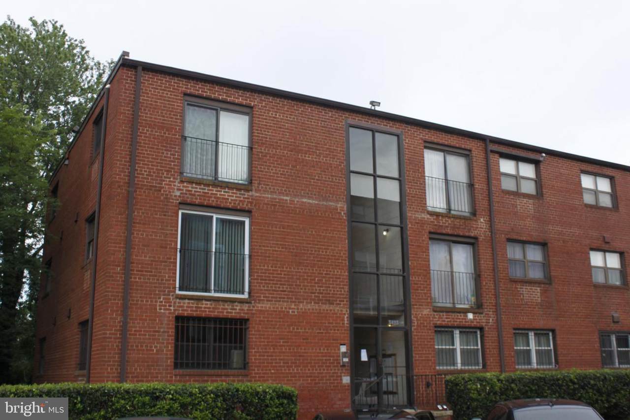 3423 5TH Street - Photo 1