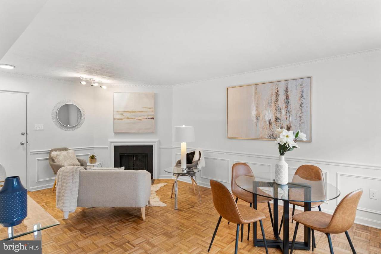 1910 T Street - Photo 1