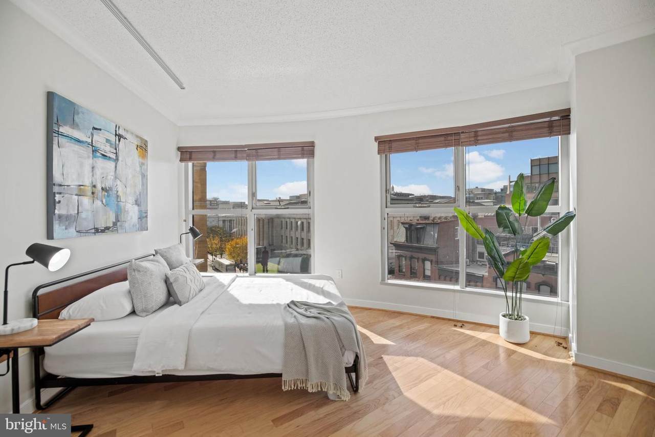 777 7TH Street - Photo 1
