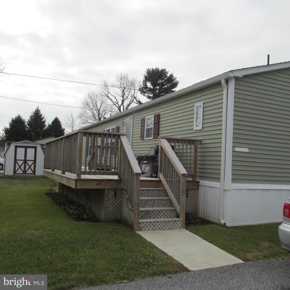 27 Fleming Drive - Photo 1