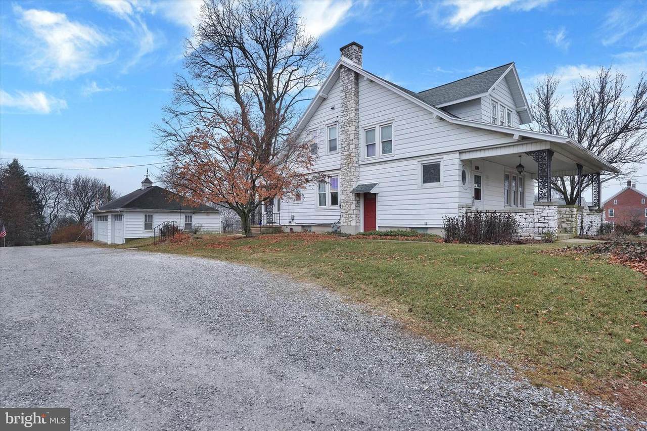 566 Main Street - Photo 1