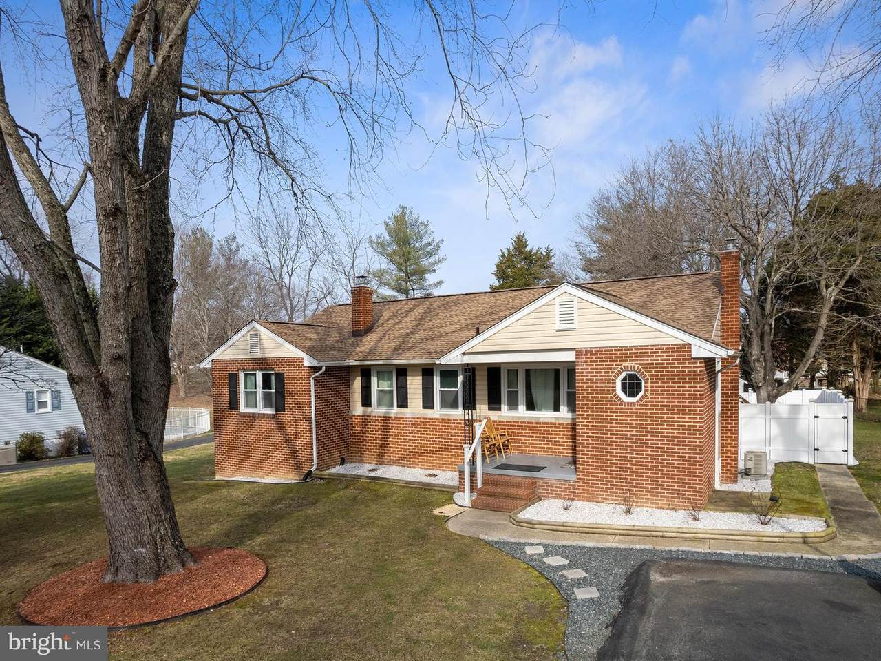 3009 Ashwood Drive - Photo 1