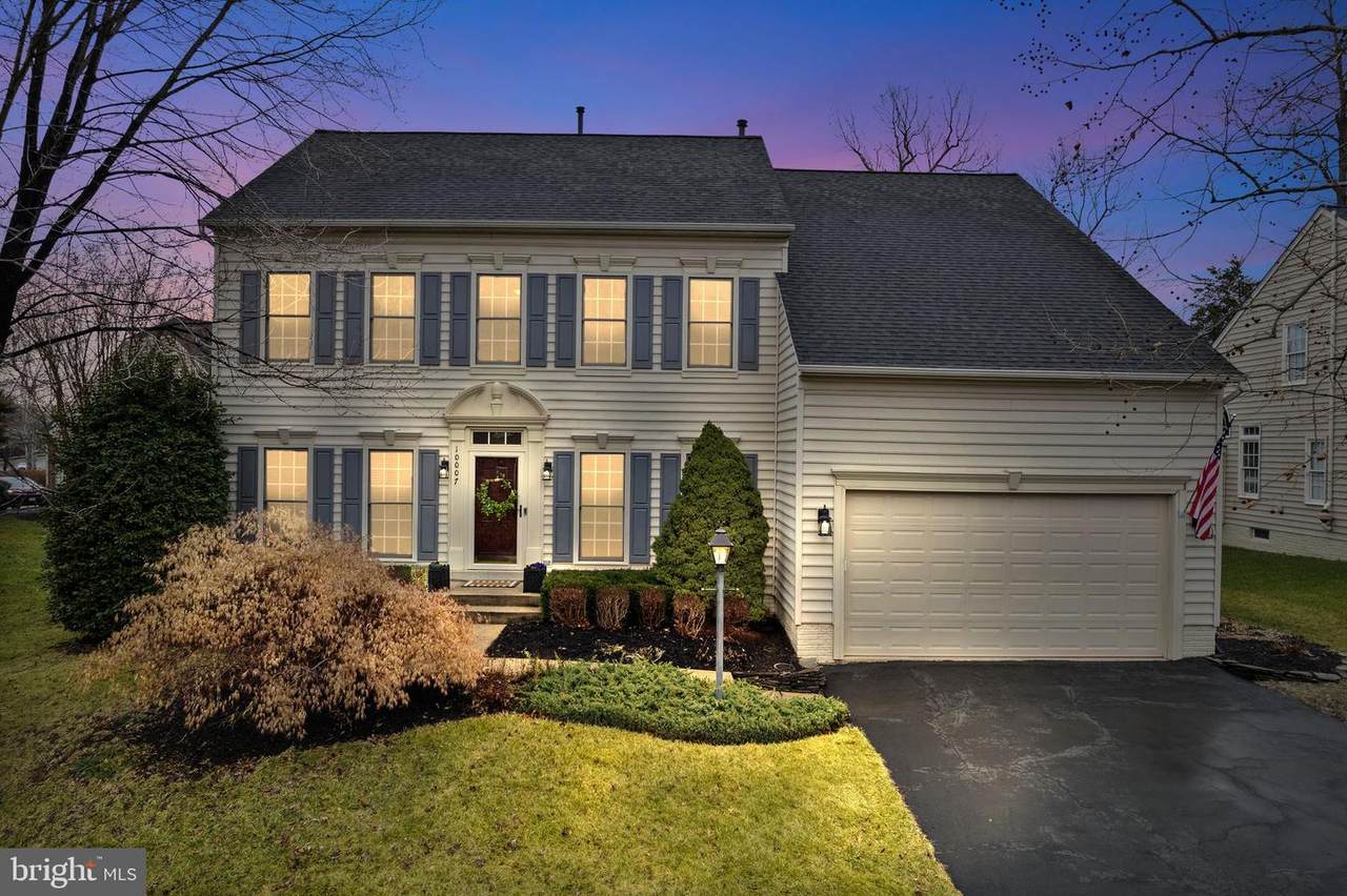 10007 Island Fog Court - Photo 1