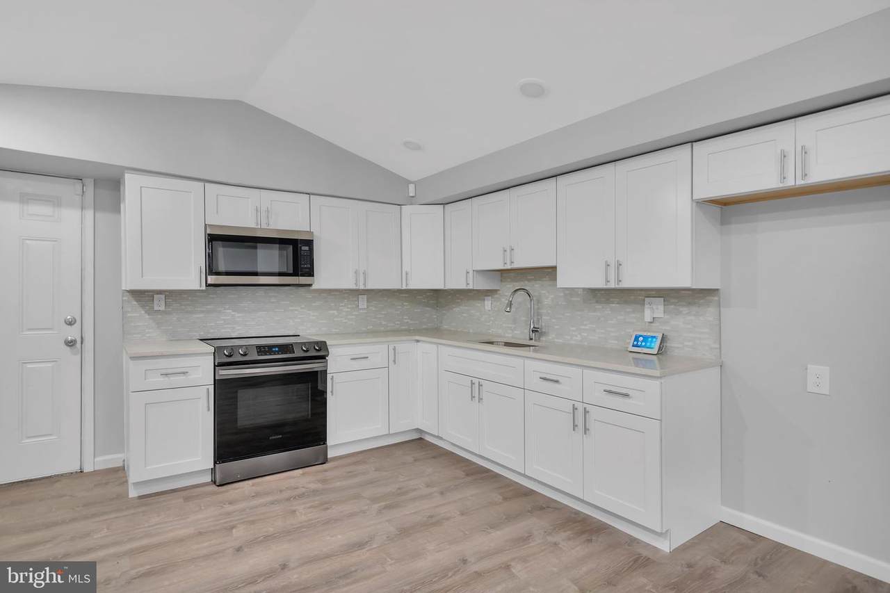3059 Swanson Street - Photo 1