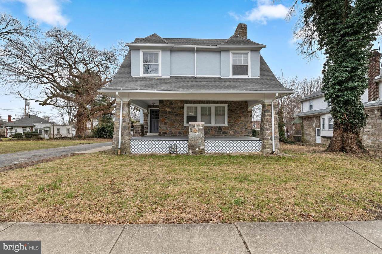 413 19TH Street - Photo 1