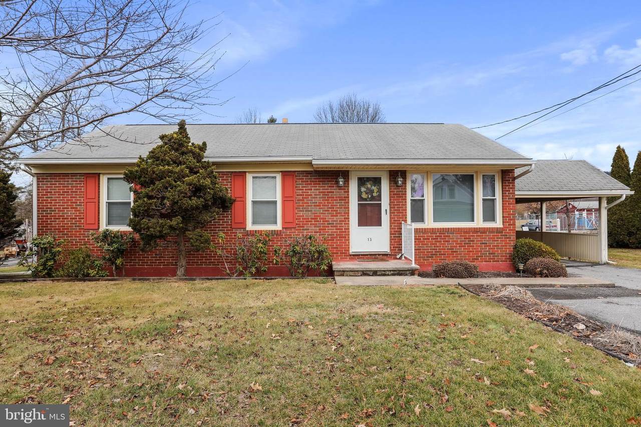 13 Reynolds Avenue - Photo 1