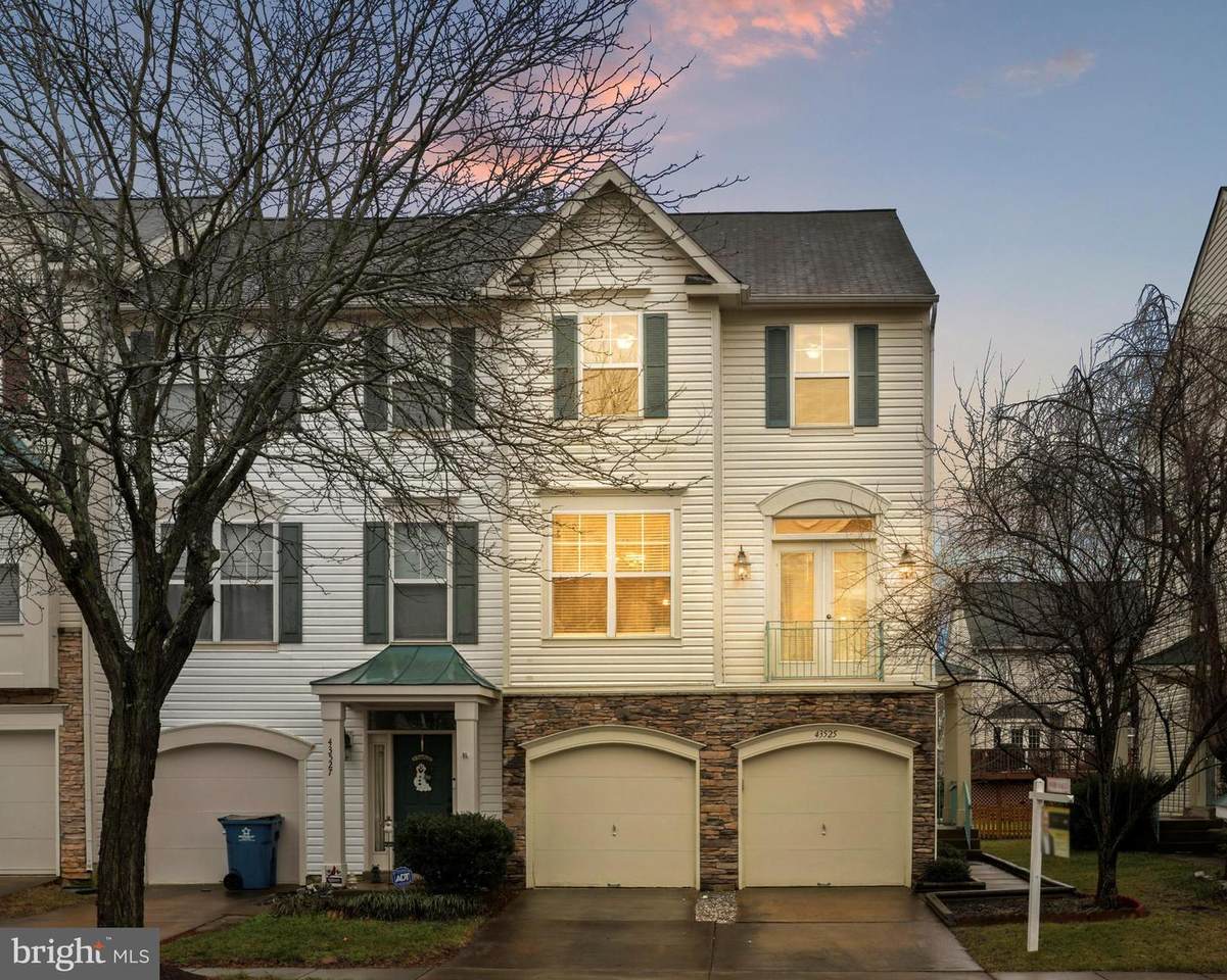 43525 Laidlow Street - Photo 1