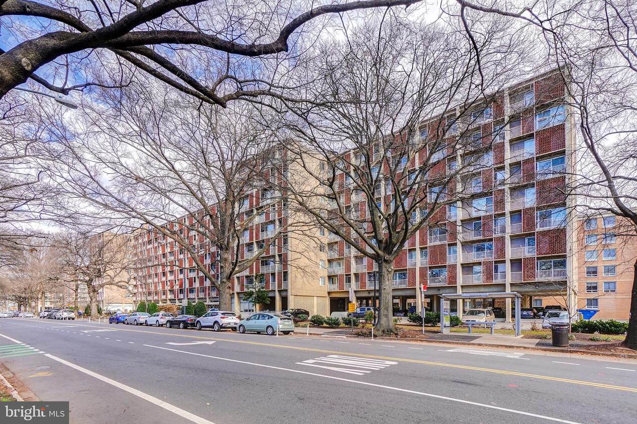 800 4TH Street - Photo 1