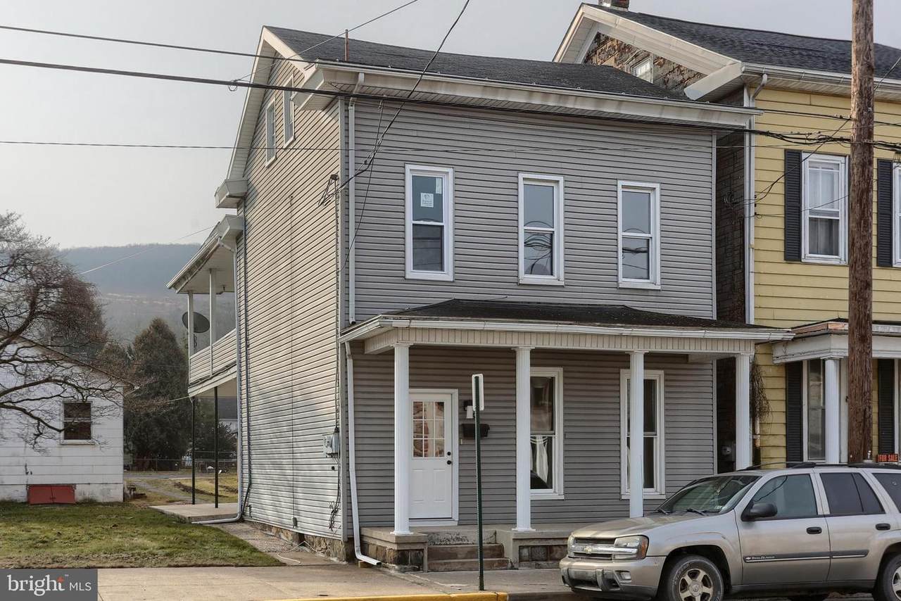 464 Main Street - Photo 1
