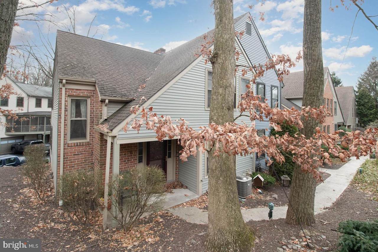 1101 Galway Court - Photo 1