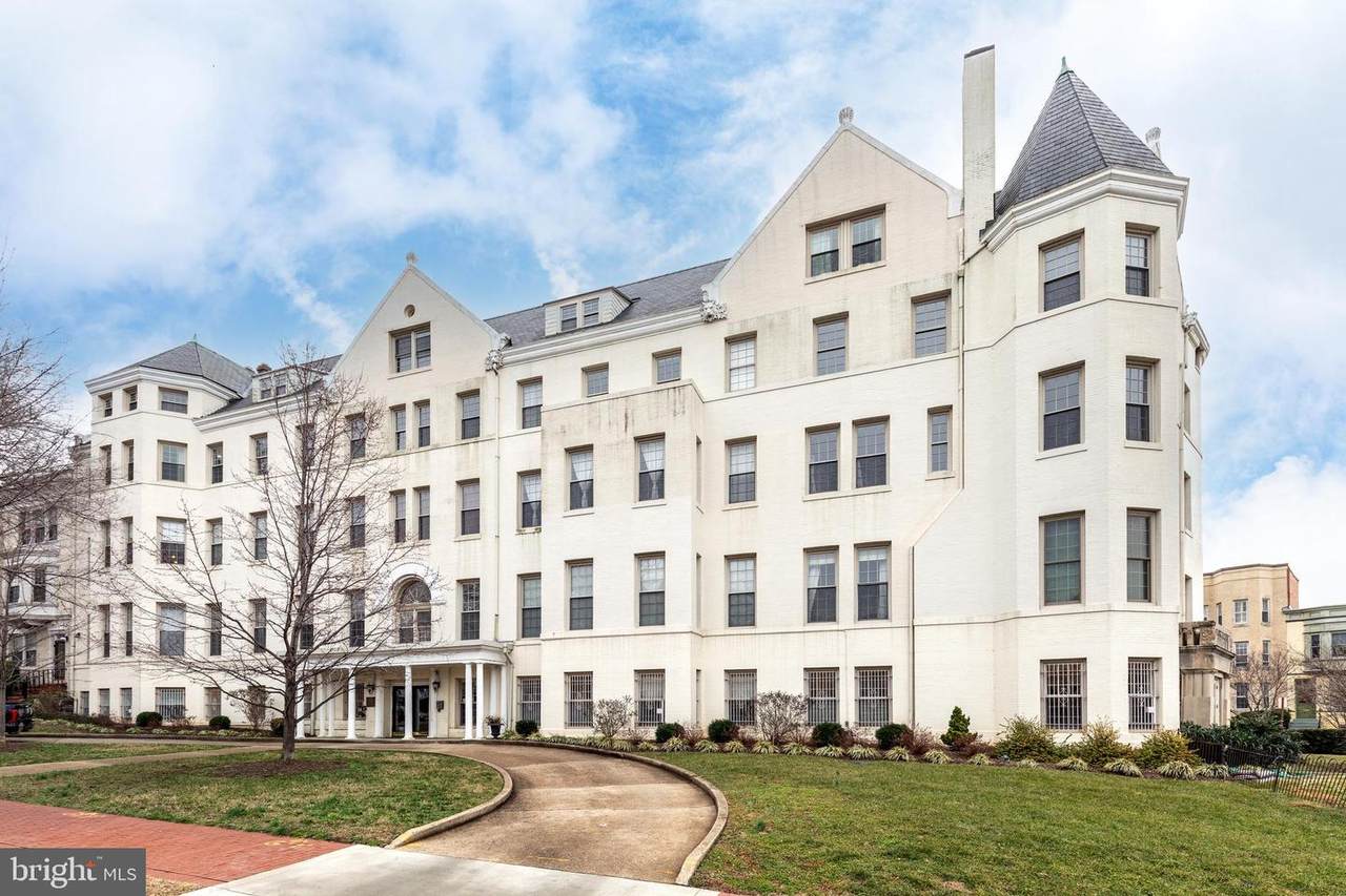 101 Carolina Avenue - Photo 1