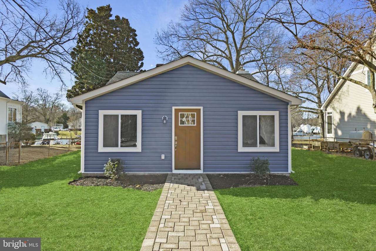 8256 Riverside Drive - Photo 1