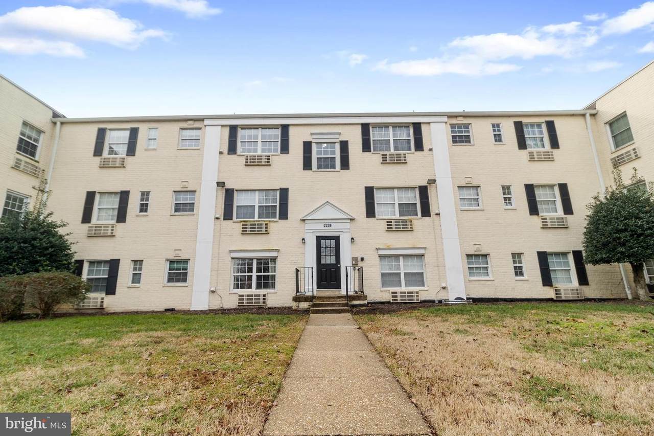 2239 Farrington Avenue - Photo 1