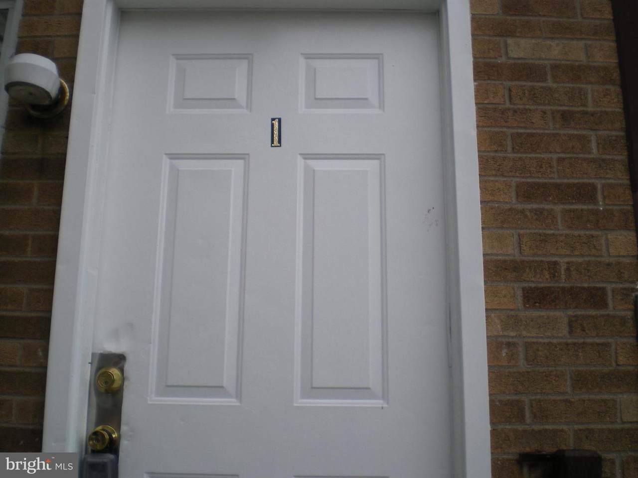 961 Marcella Street - Photo 1