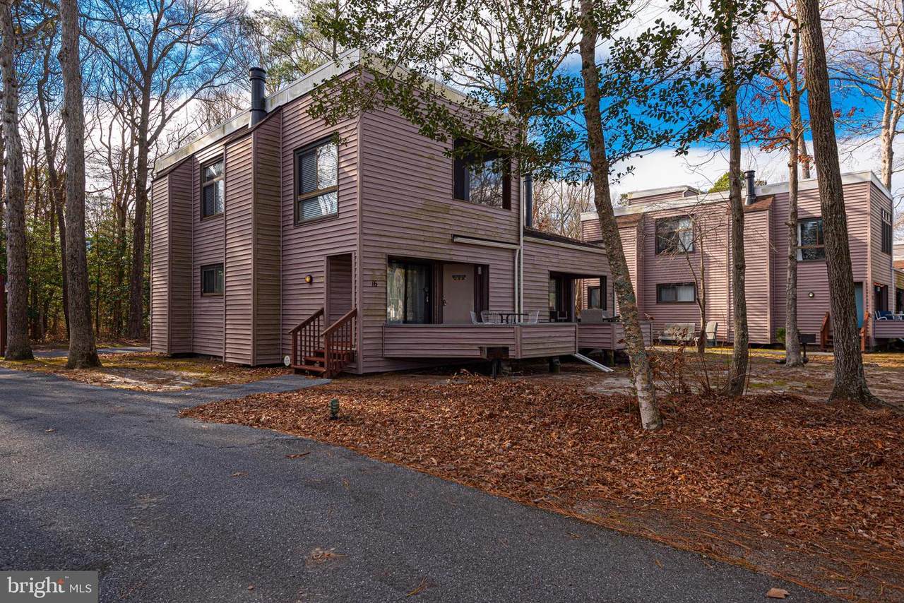 438 Ocean Parkway - Photo 1