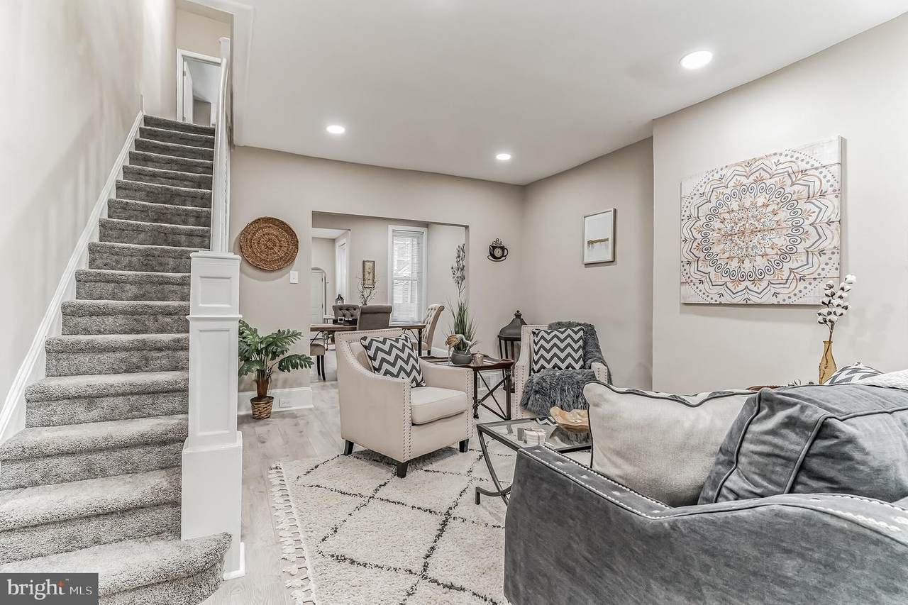1314 Narragansett Street - Photo 1