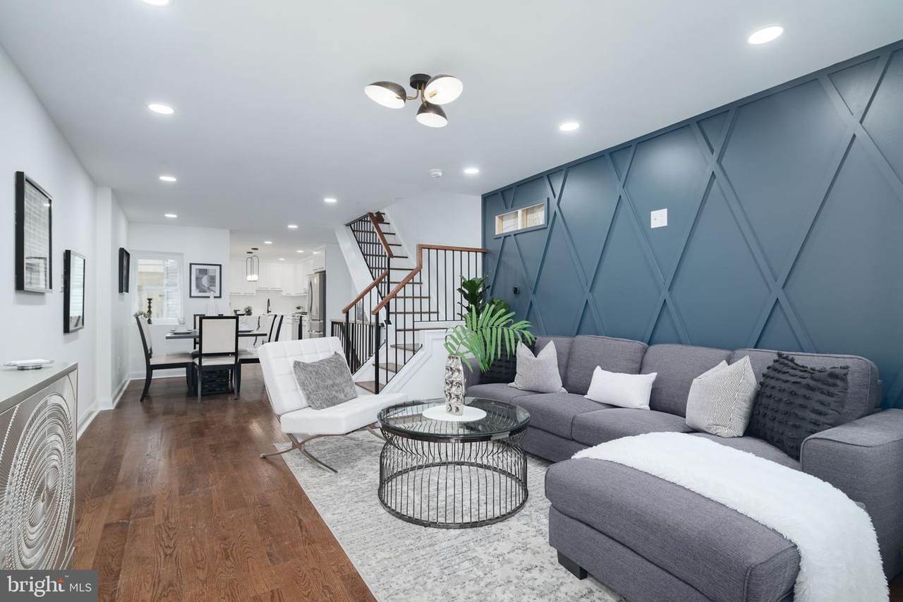 170 Roxborough Avenue - Photo 1