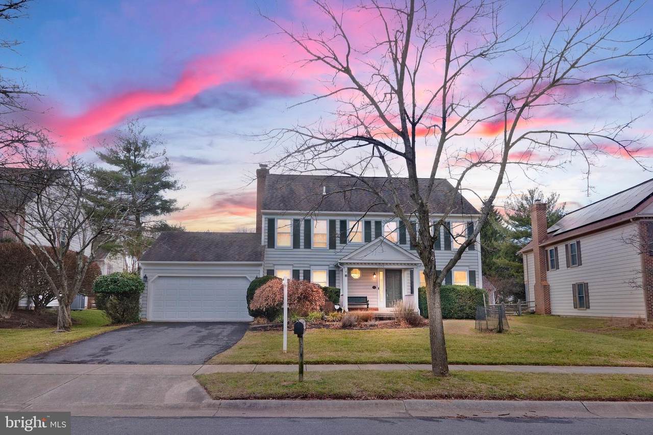 1006 Willowleaf Way - Photo 1