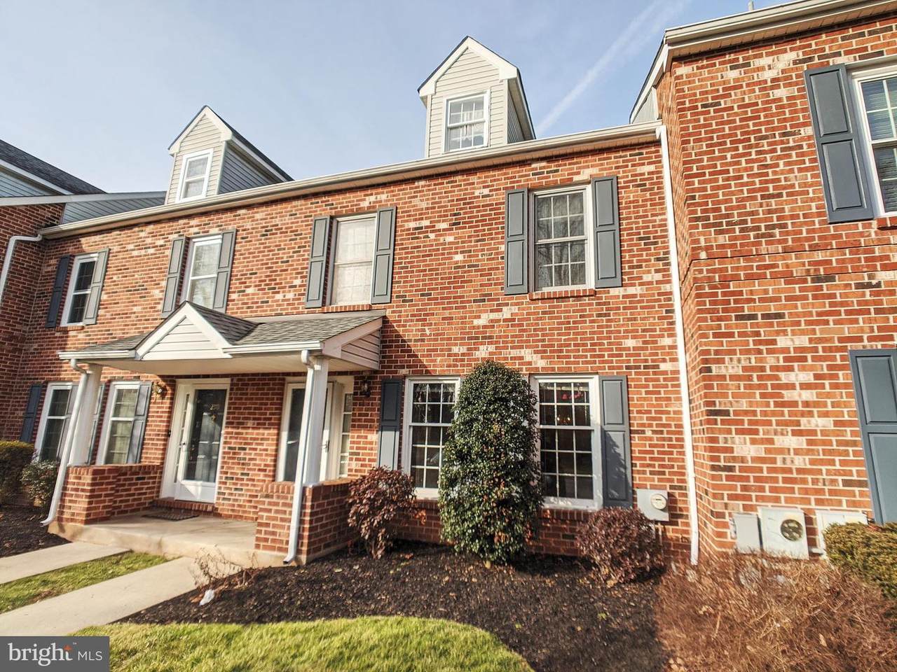 254 Liberty Court - Photo 1