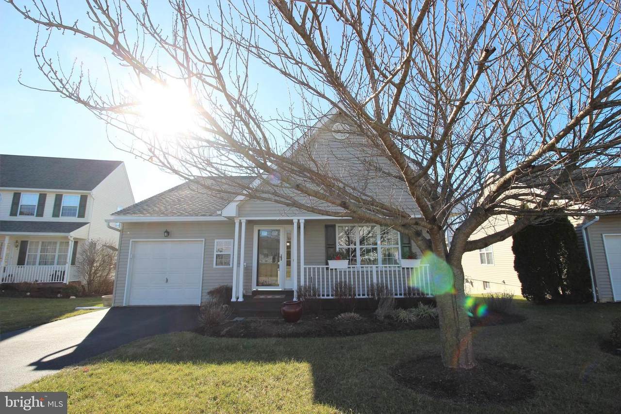 758 Glenview Drive - Photo 1