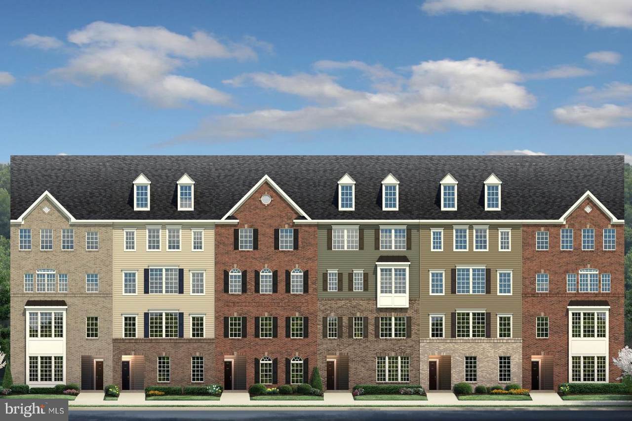 10948 Presidential Parkway - Photo 1