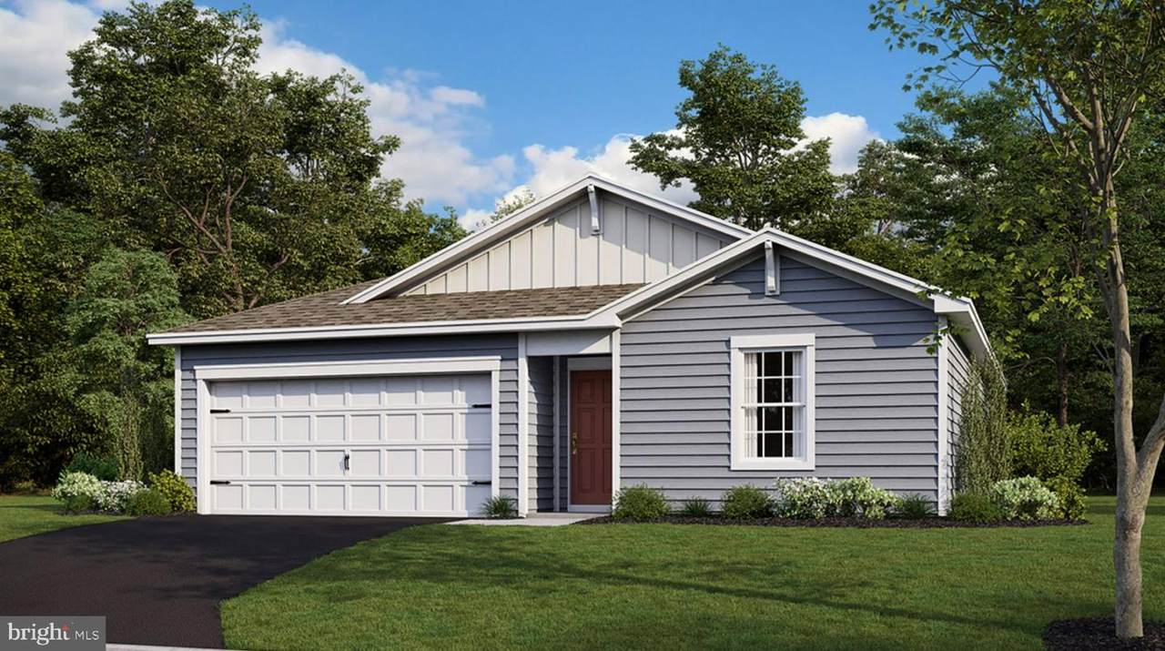 7905 Troxell - Photo 1