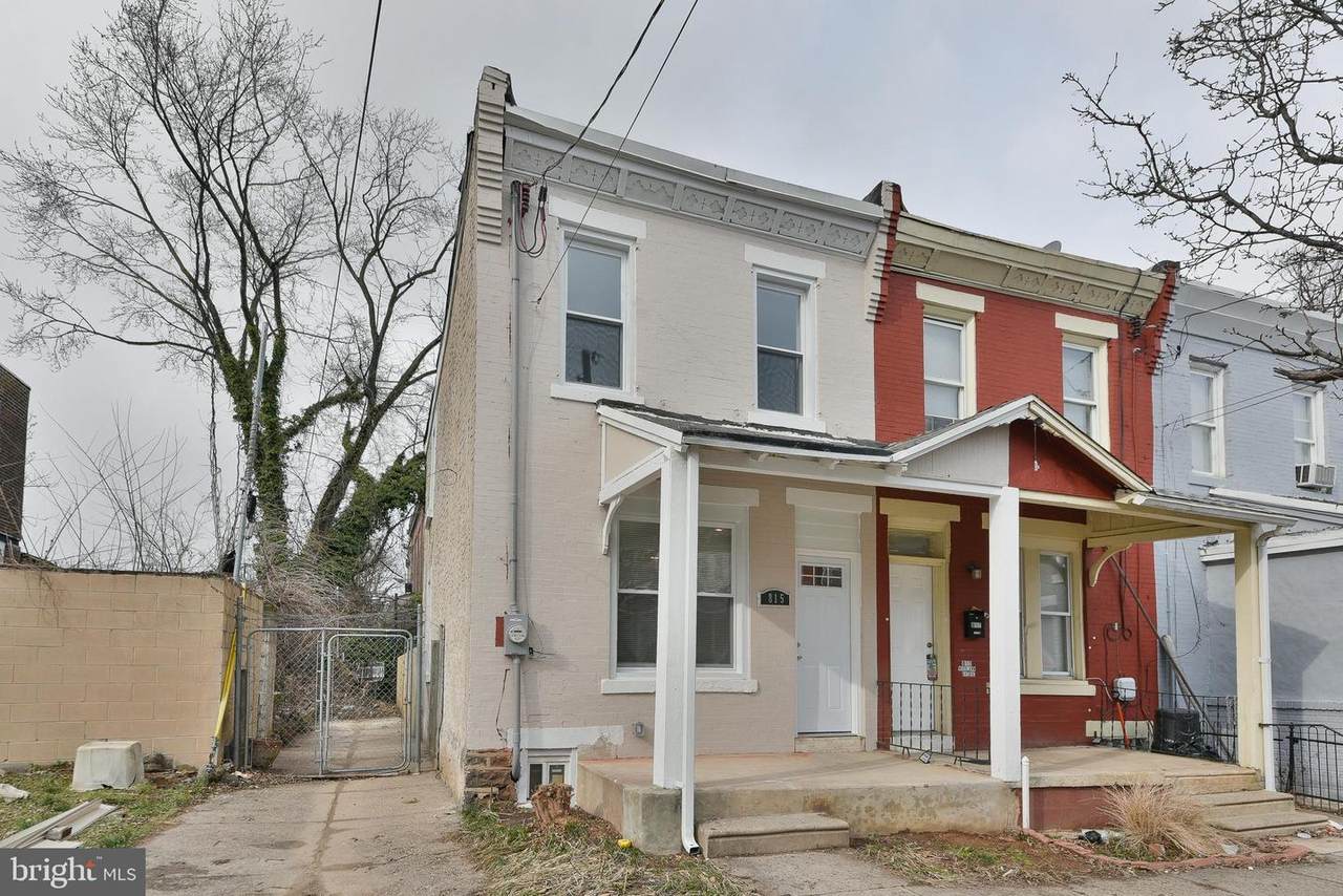 815 Woodlawn Avenue - Photo 1