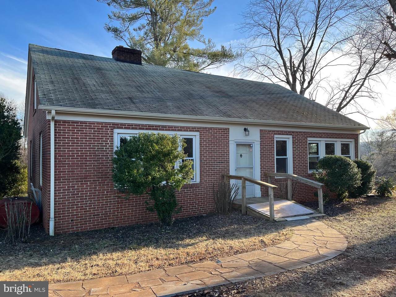 183 Lafayette Street - Photo 1