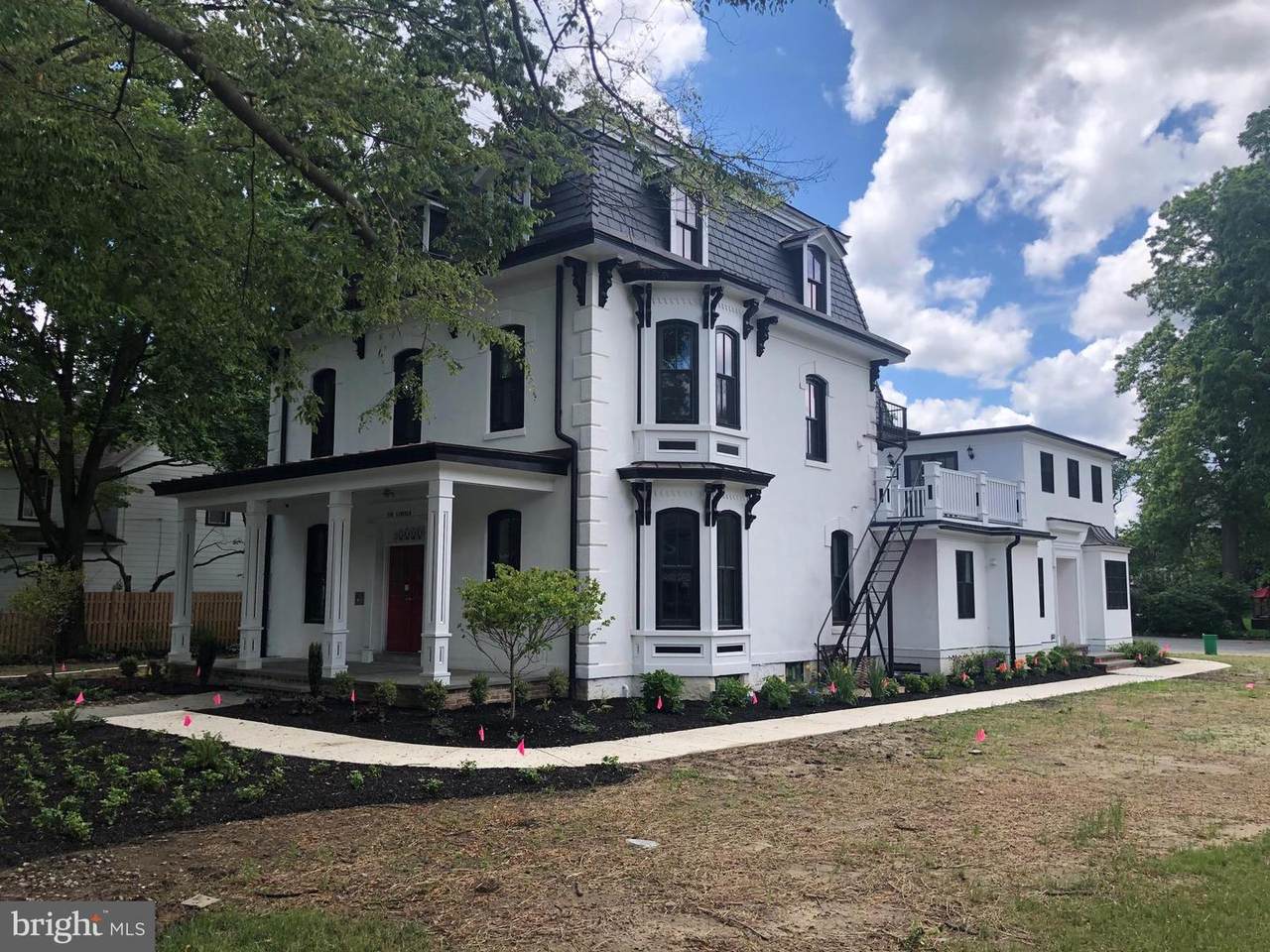 120 Lincoln Avenue - Photo 1