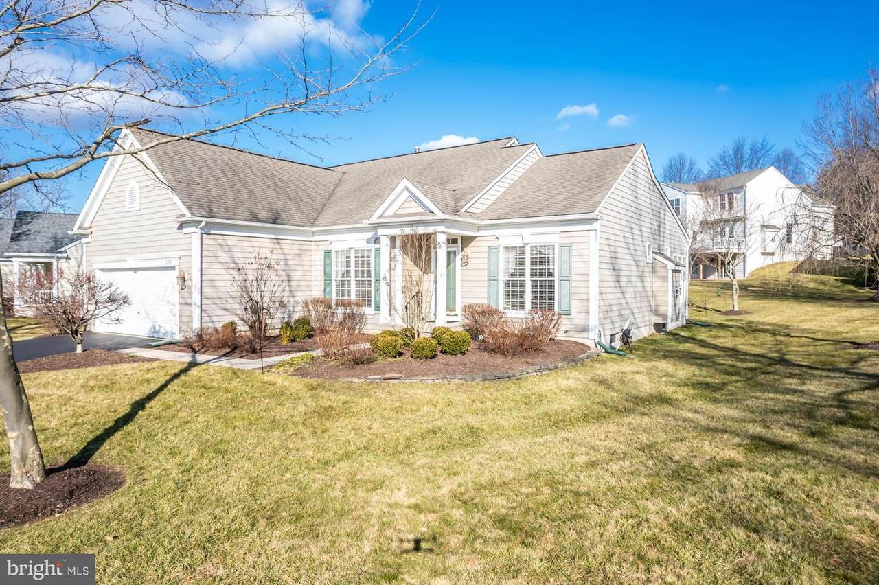 203 Joyce Circle - Photo 1