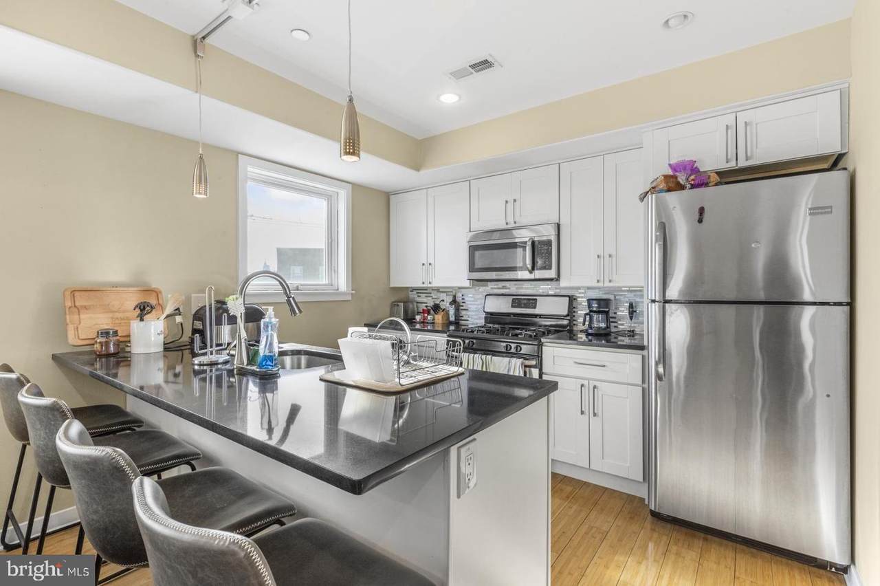 1724 Ridge Avenue - Photo 1