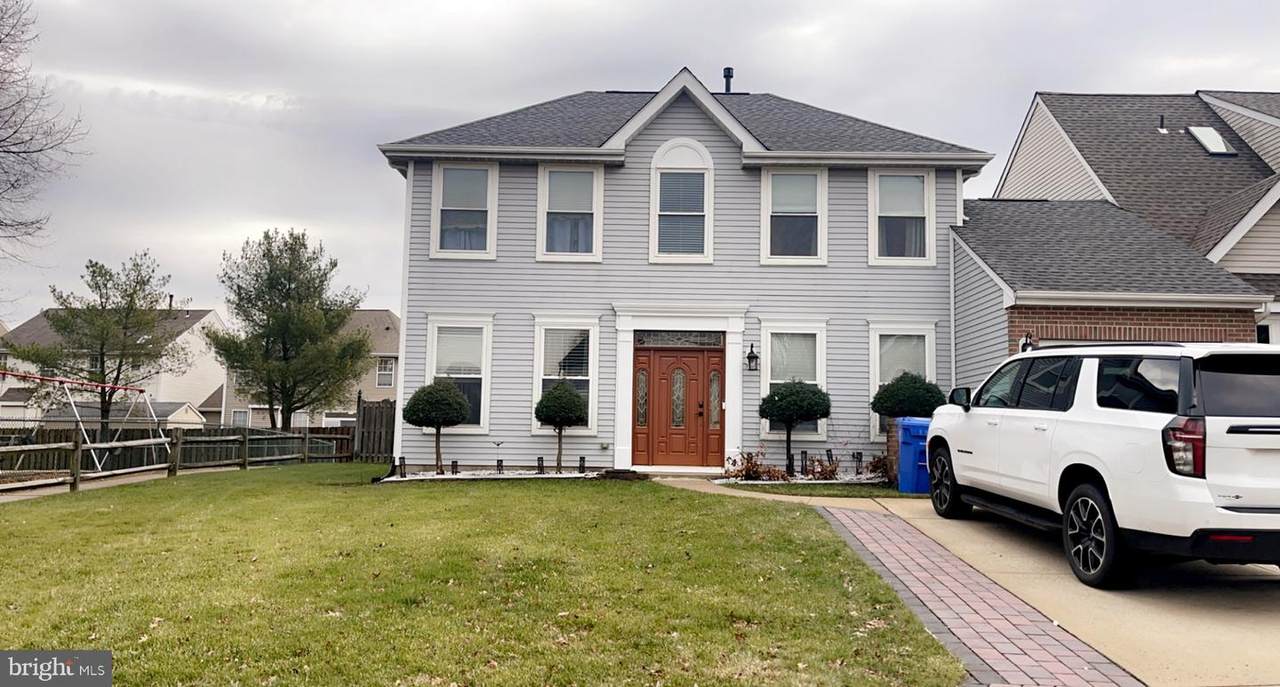 31 Meadowbrook Drive - Photo 1