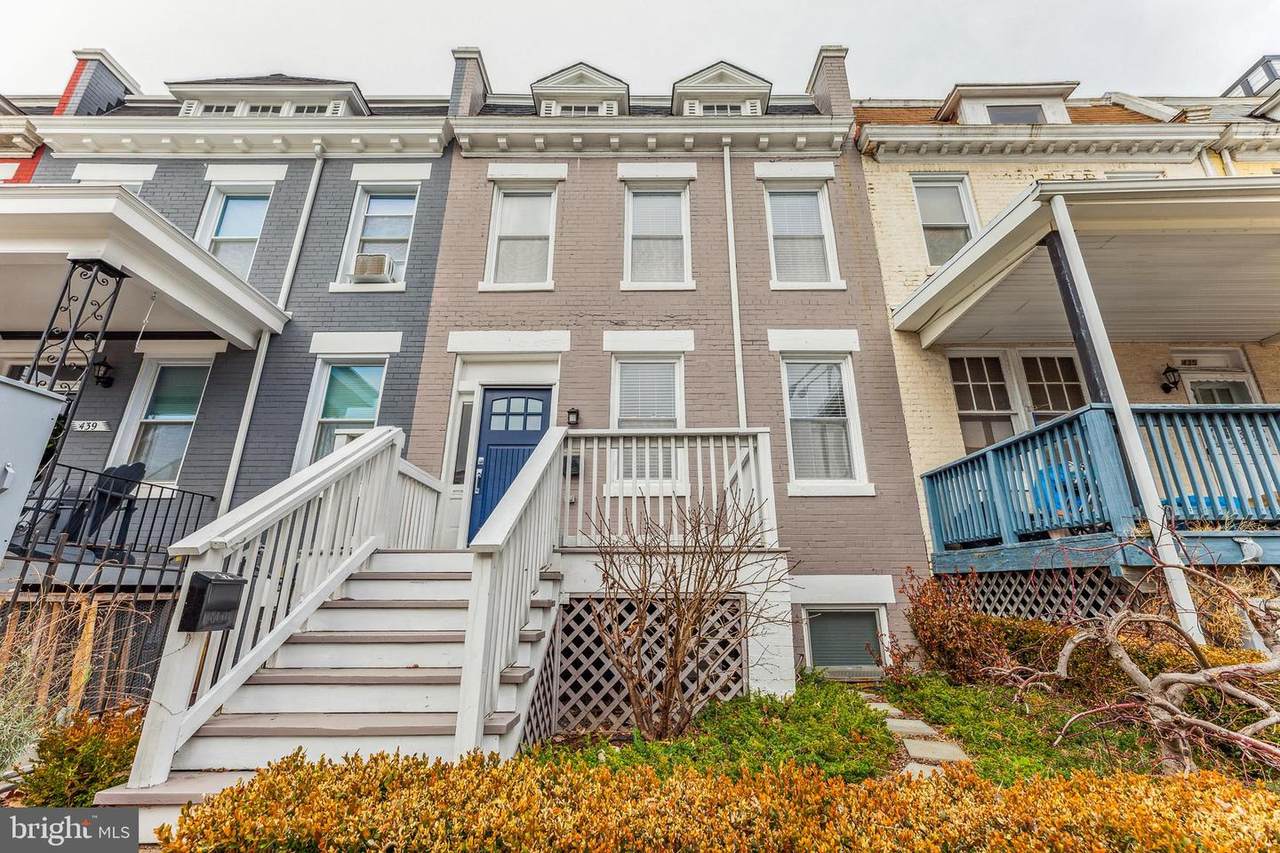 437 Kenyon Street - Photo 1