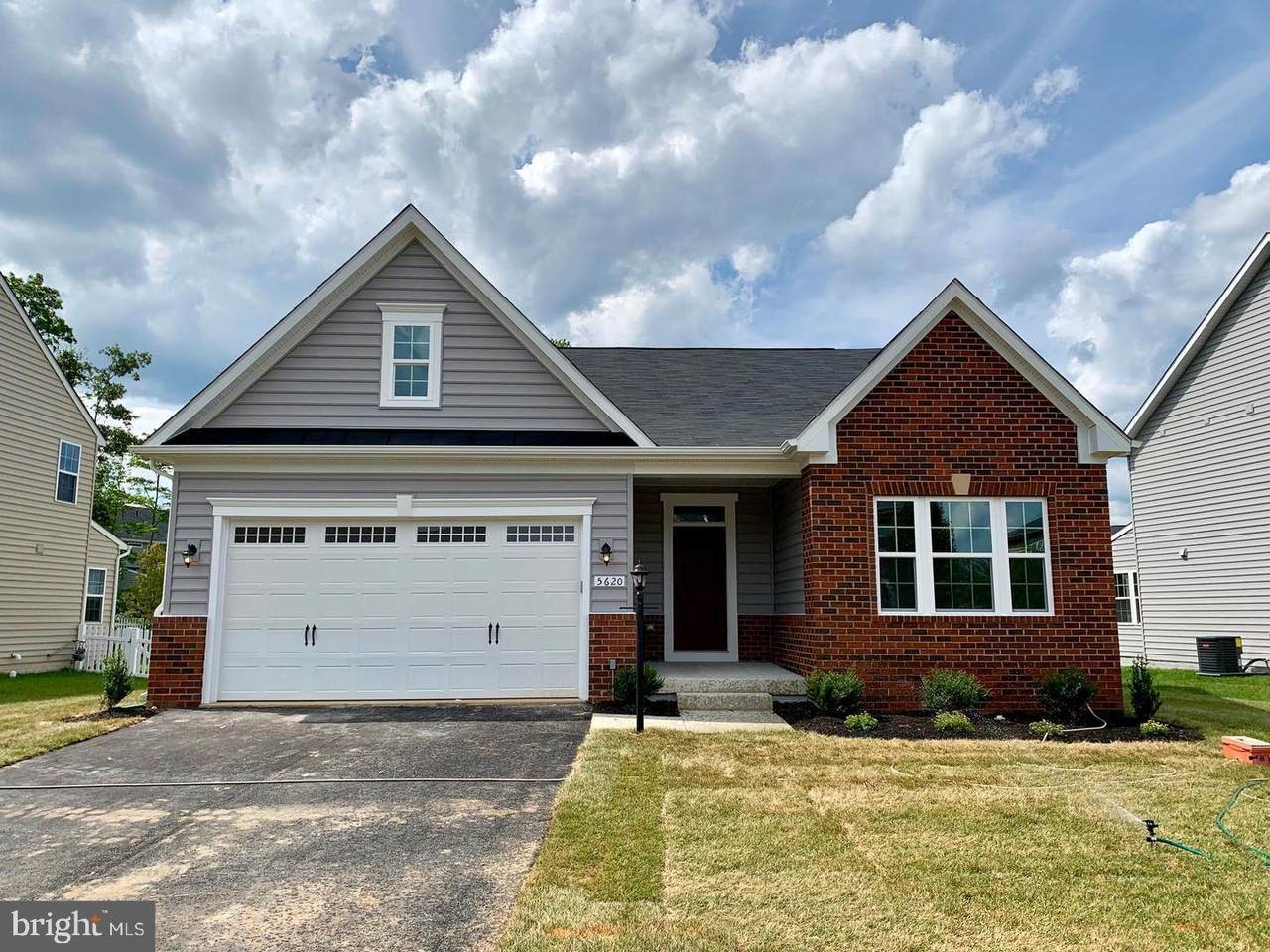 5620 Websters Way - Photo 1