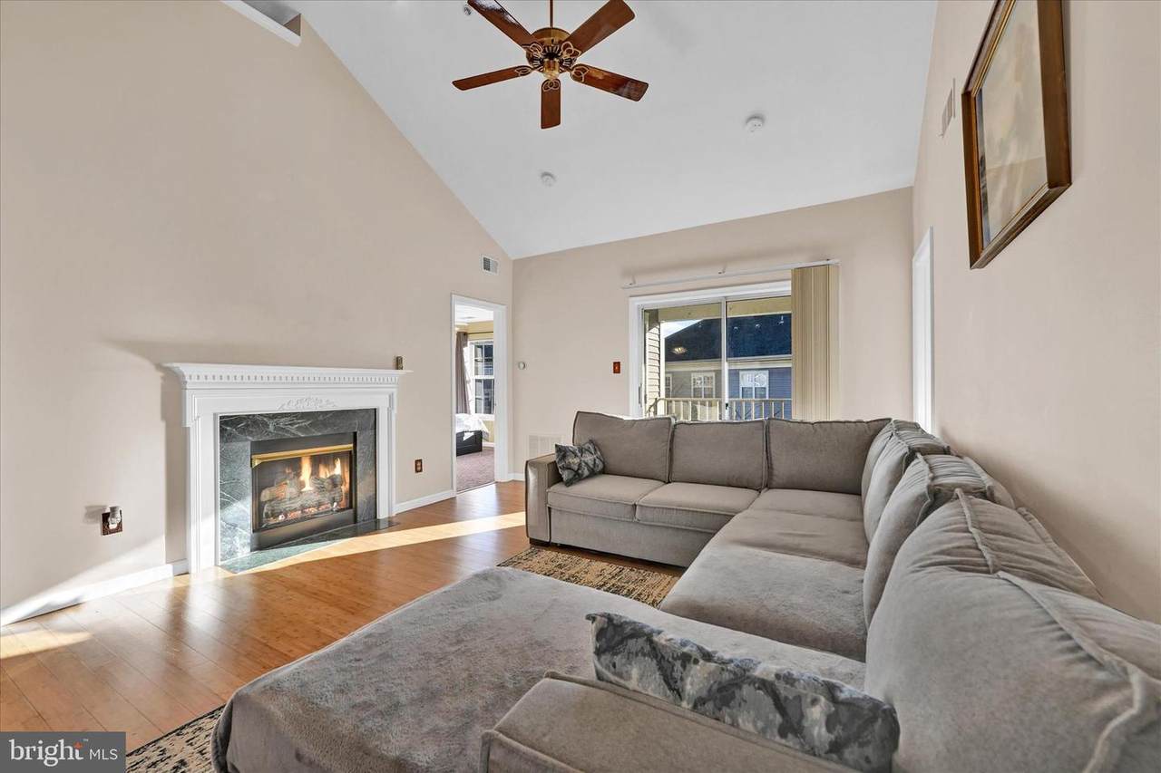 8813 Stone Ridge Circle - Photo 1